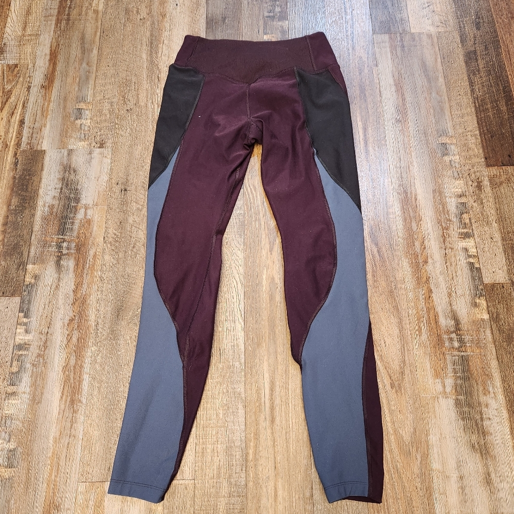 Nike Dri-Fit Leggings Size S 28" Inseam - Picture 2 of 5